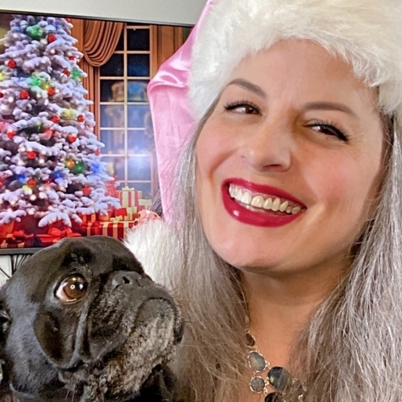 Meet your Posher, Melanie (Violet). - Picture 5 of 16